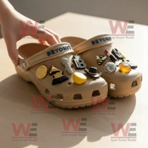 Beyonce Crocs Clogs with Charms 9 beyonce crocs clogs with charms img 8 0HBVe