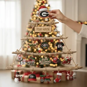 Georgia Bulldogs Rustic Wall Christmas Tree