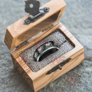 Philadelphia Eagles x Christmas Silver Tungsten Rings 7 Silver ring with Christmas football helmet motifs in an open wooden gift box!