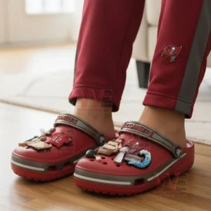 tampa bay buccaneers nfl crocs clogs with charms img 4