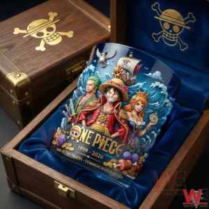 One Piece commemorative whiskey glass displayed inside a wooden box!