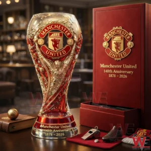 Manchester United 148th anniversary crystal style cup with gift box and display accessories!
