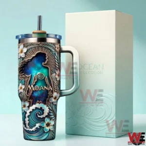 Moana ocean themed tumbler with matching box!