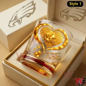 Gold heart Philadelphia Eagles whiskey glass in a luxury gift box!